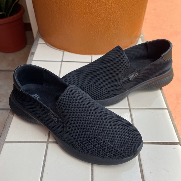 FILA Soft Lightweight Mallorca Slip-on Shoes Black - Picture 1 of 8